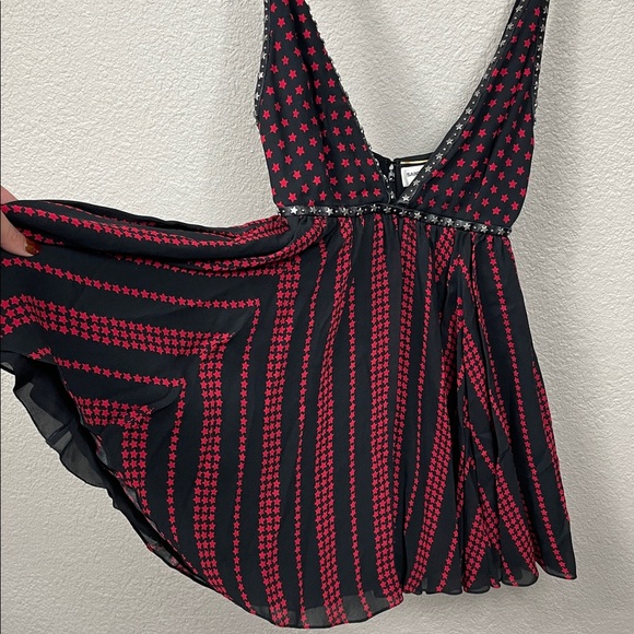 NWT Saint Laurent Paris Deep V Skater Mini Dress Star Print Red Black Sz 34 - Picture 4 of 15